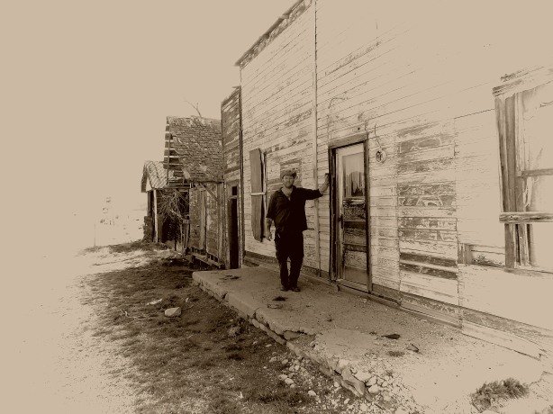 Walking in downtown Thompson Springs