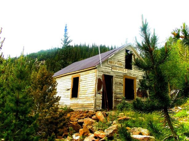 The now privately owned and off-limits post office of Ninetyfour taken through a zoom lens.